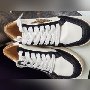 Oasis Society Sneakers